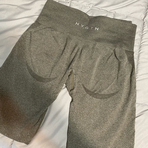 NVGTN Pants - Medium Khaki green NVGTN leggings